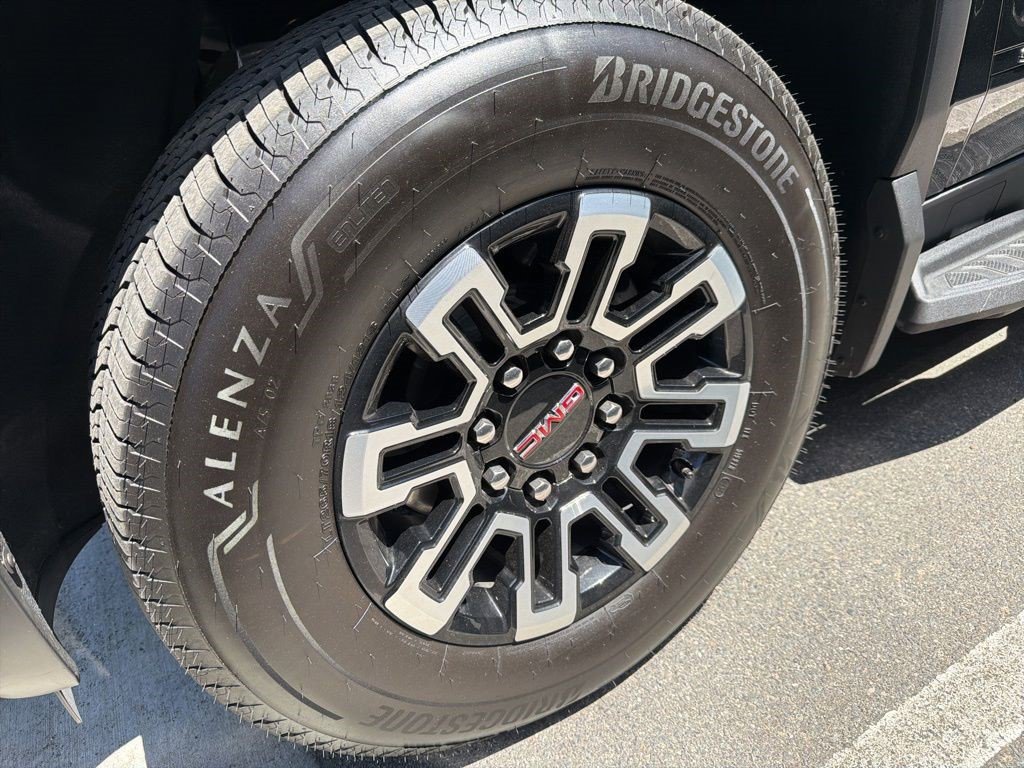 Certified 2026 GMC Sierra EV Elevation AWD/4WD image 3