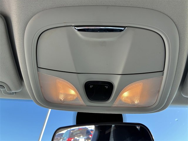 Used 2019 Jeep Cherokee Latitude w/ Popular Appearance Group image 28