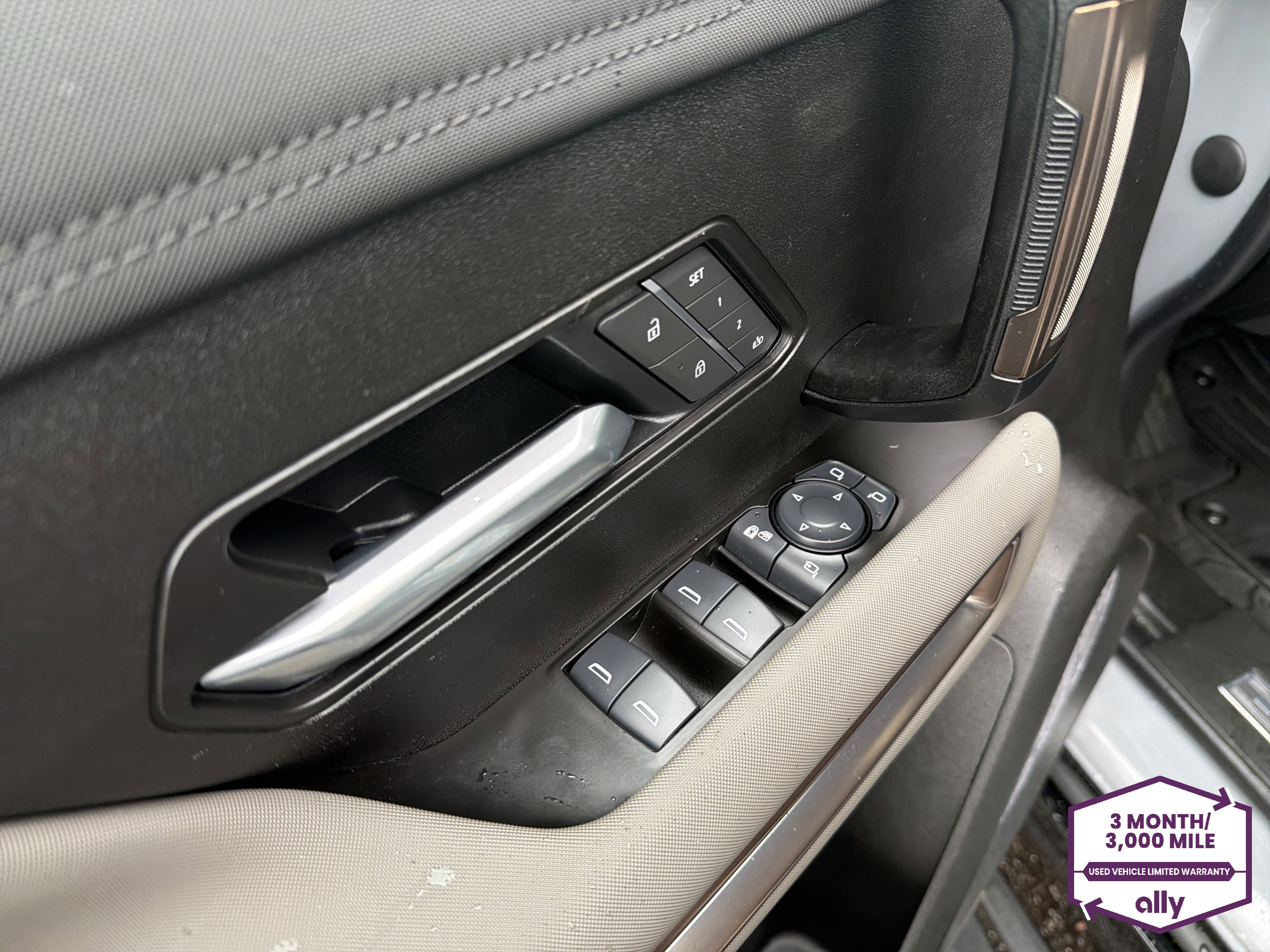 Used 2025 GMC Hummer EV 3X AWD/4WD image 15