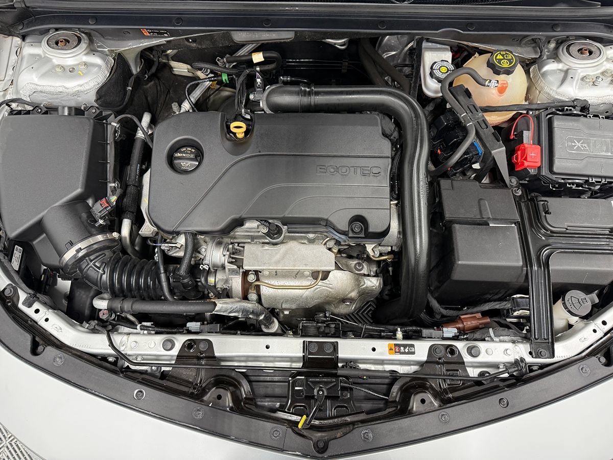Used 2019 Chevrolet Malibu RS FWD image 24