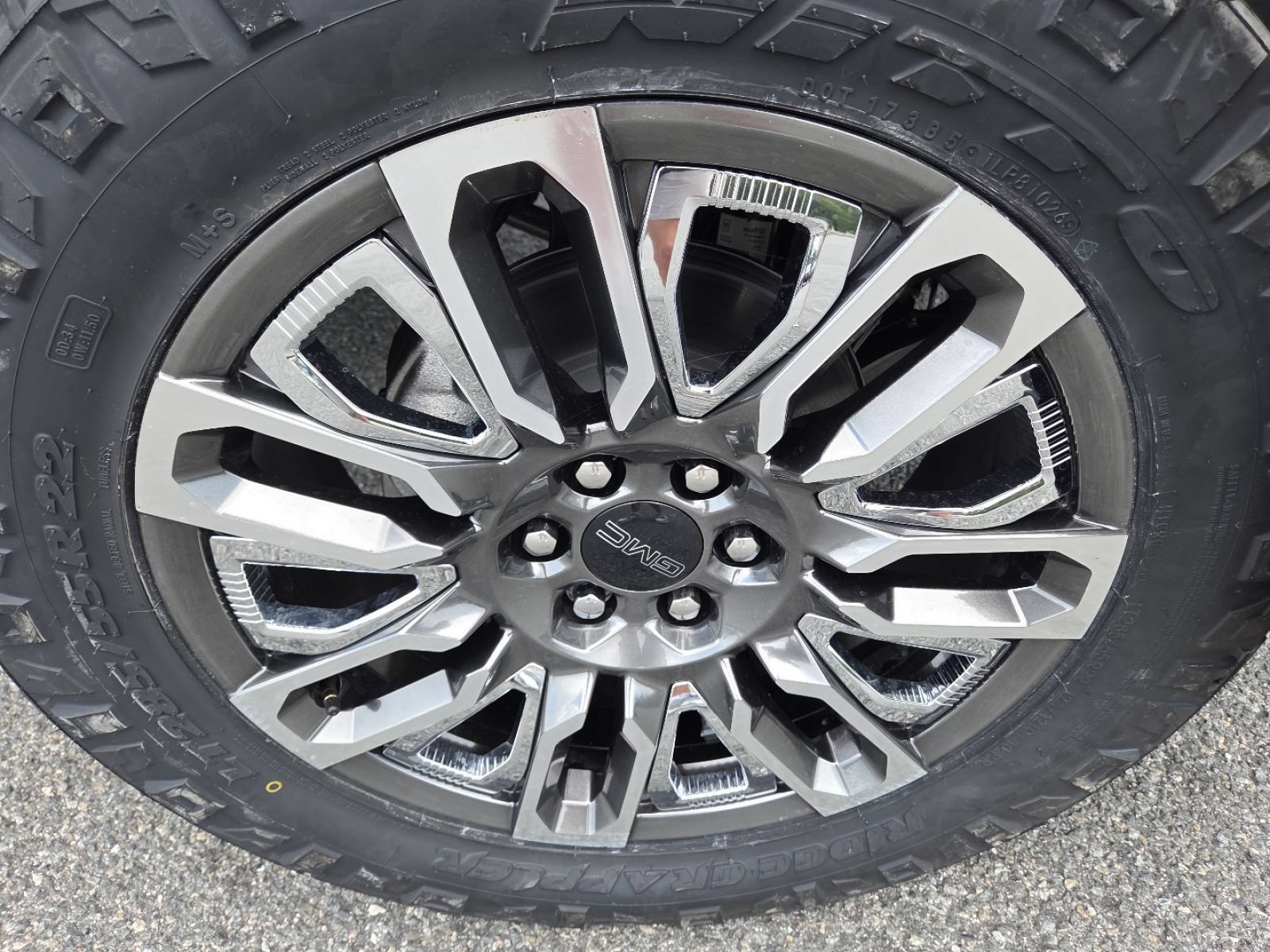 New 2026 GMC Sierra 1500 Denali Ultimate AWD/4WD image 17