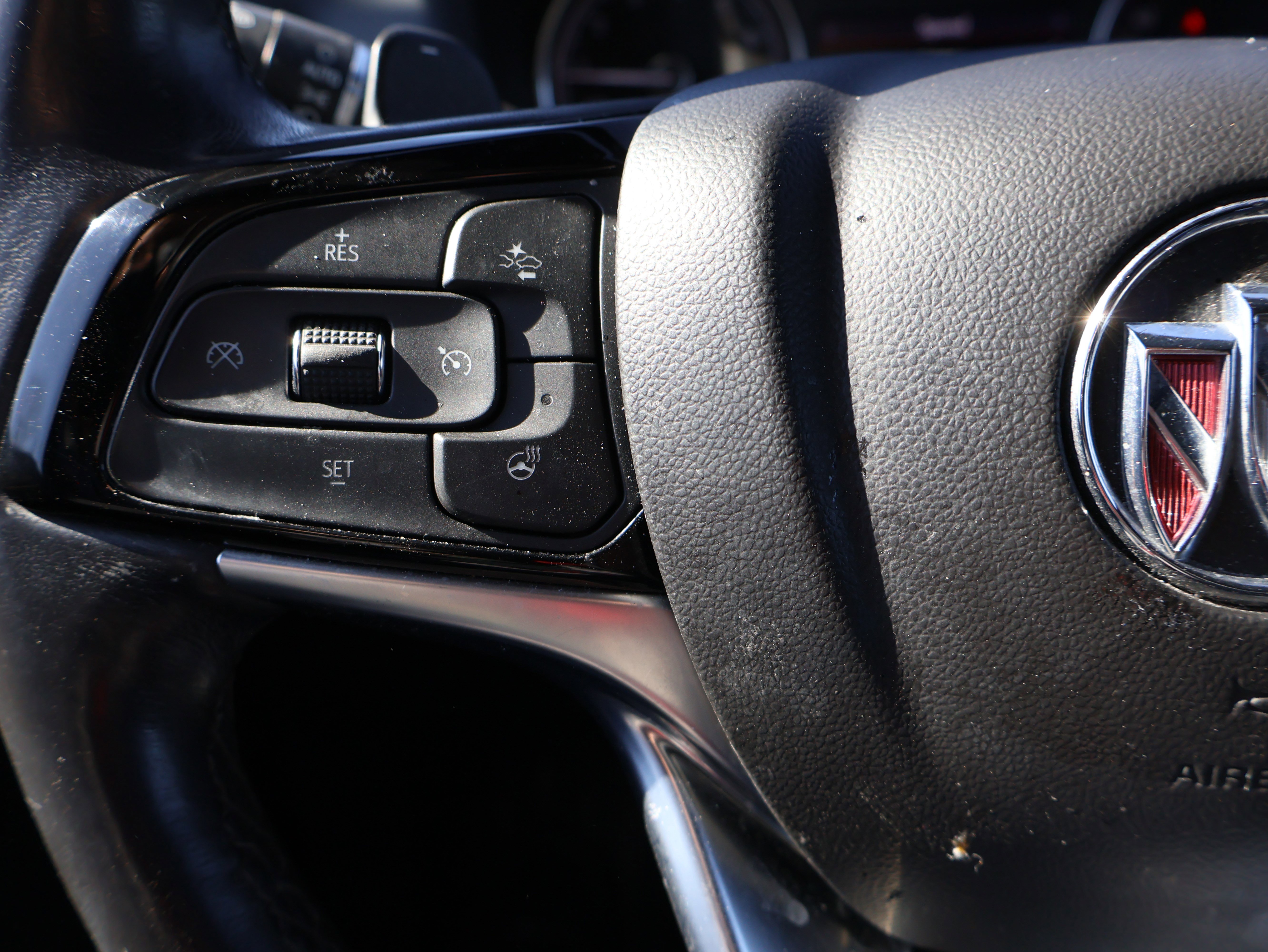 Used 2023 Buick Enclave Essence w/ Experience Buick Package image 32