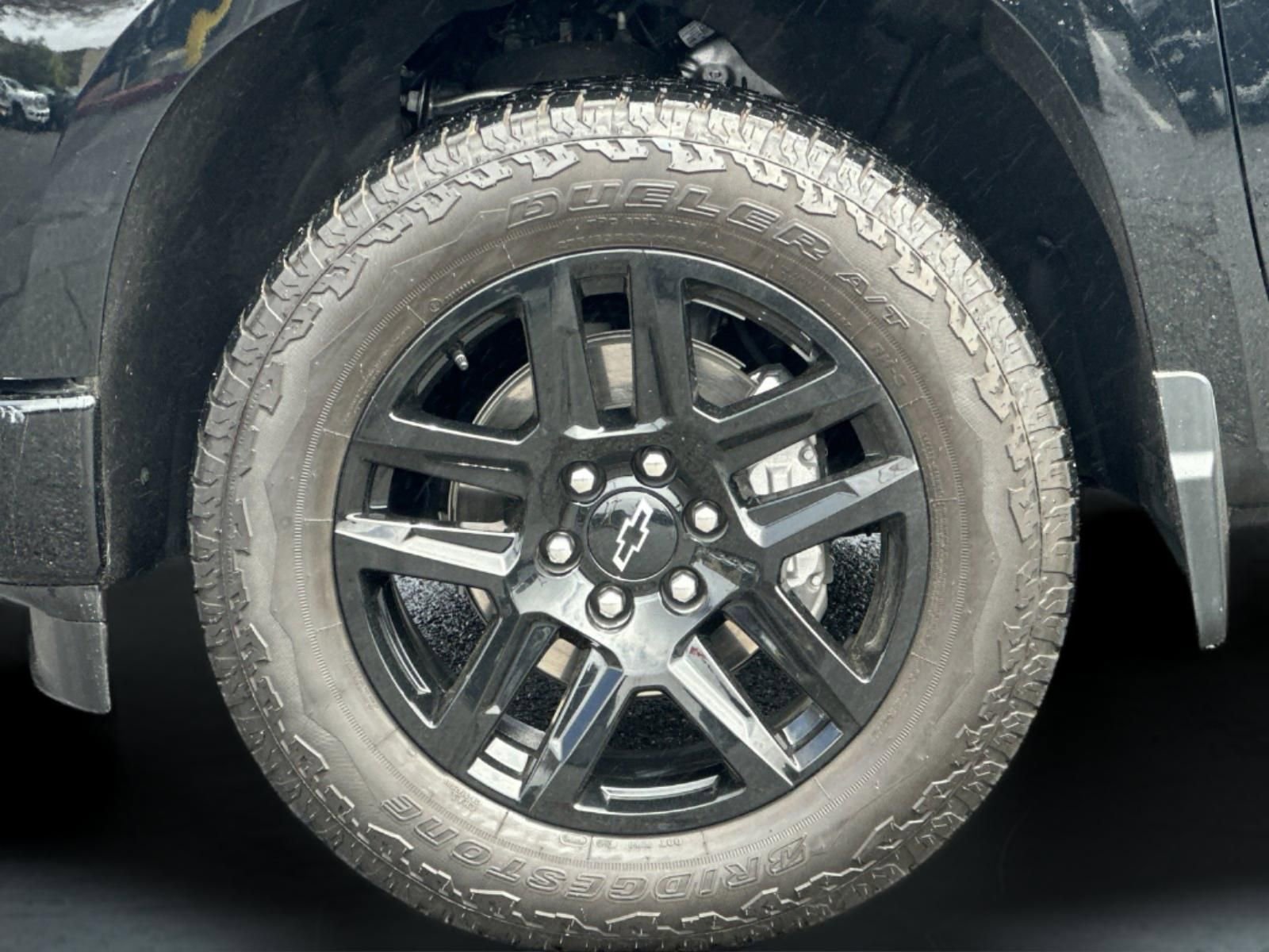 Used 2025 Chevrolet Silverado 1500 RST AWD/4WD image 24