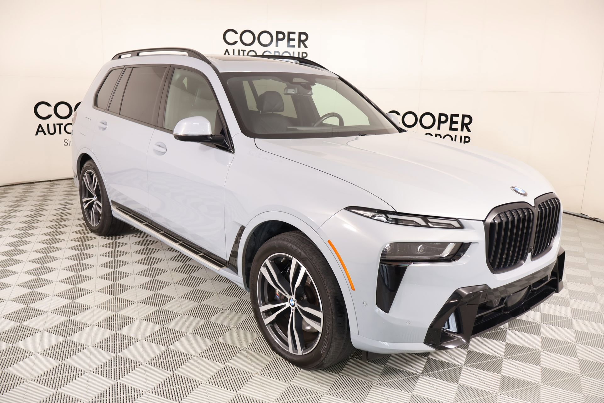 Used 2026 BMW X7 xDrive40i AWD/4WD image 1