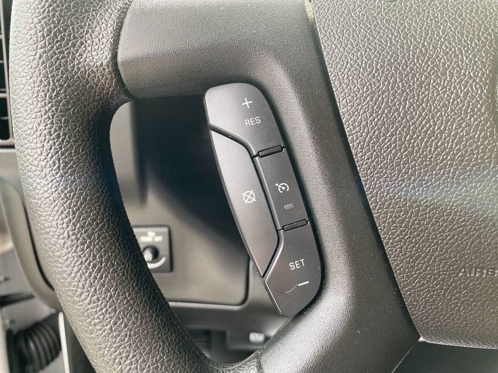 Used 2022 Chevrolet Express 2500 w/ Driver Convenience Package image 12