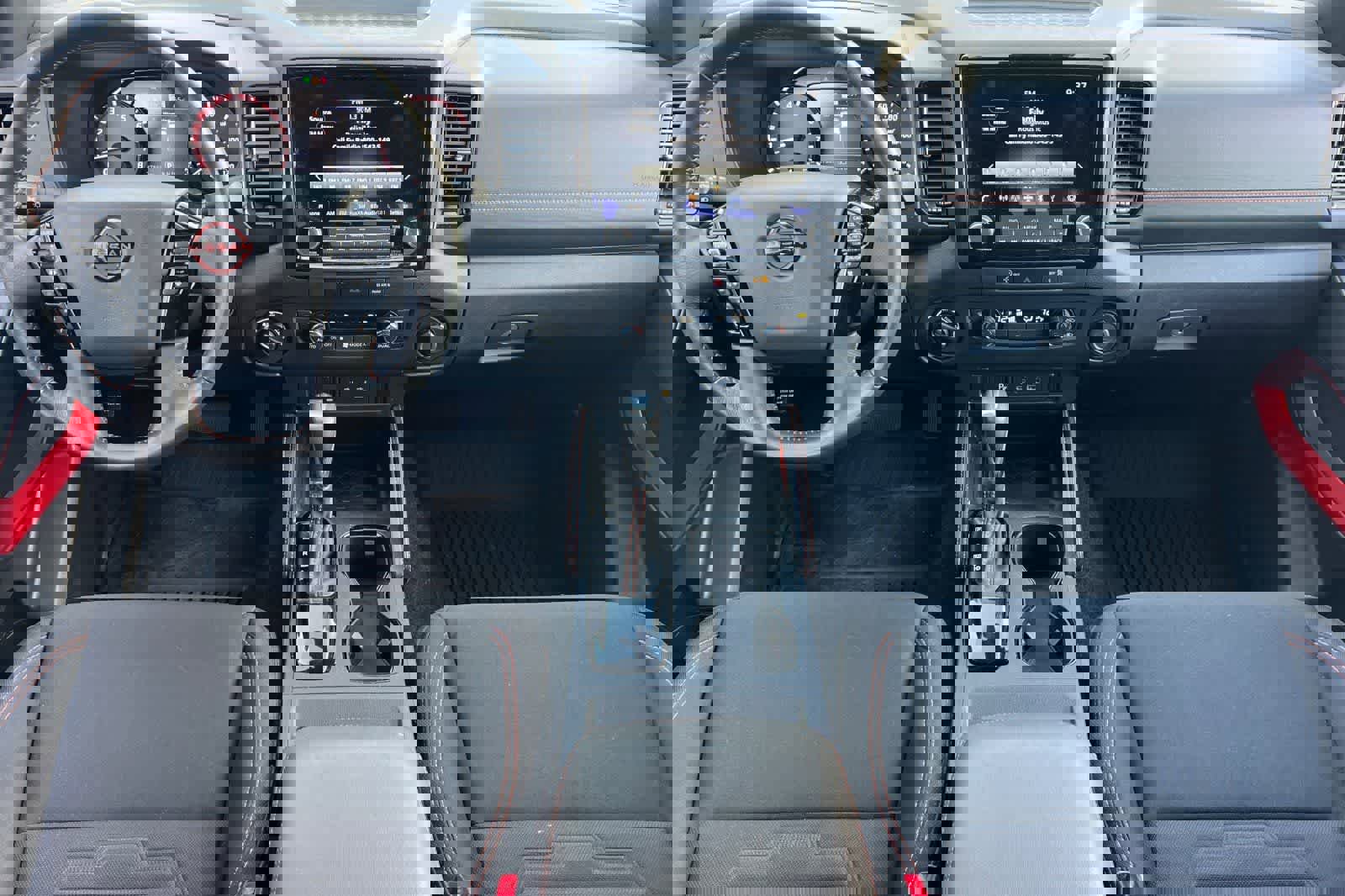 Used 2023 Nissan Frontier PRO-4X w/ Technology Package image 4