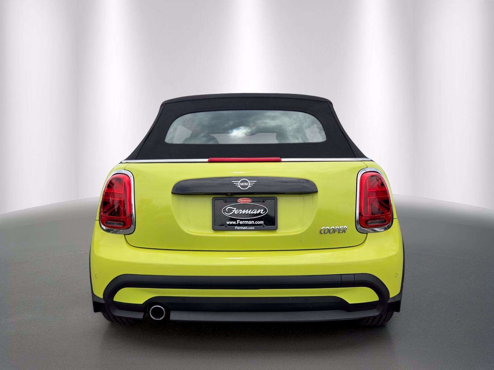 Used 2022 MINI Cooper Convertible w/ Driver Assistance Package FWD image 6