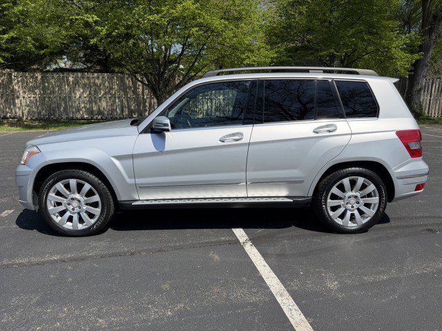 Used 2012 Mercedes-Benz GLK 350 4MATIC image 4