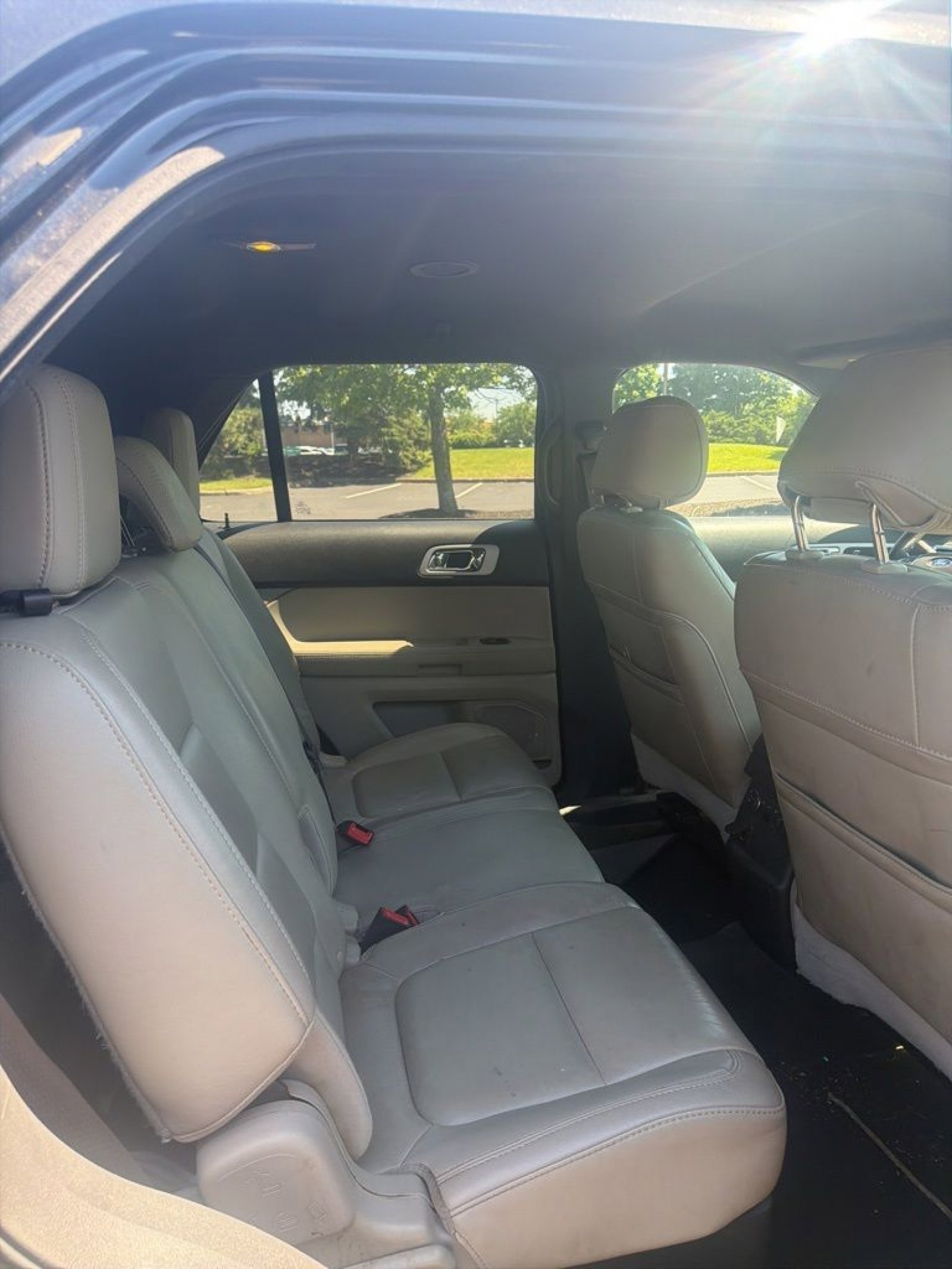 Used 2014 Ford Explorer XLT w/ Equipment Group 202A FWD image 25