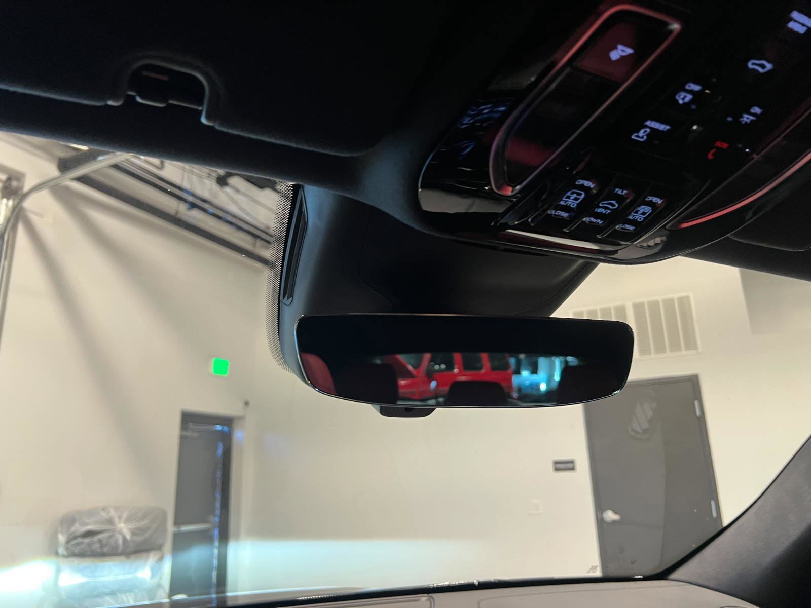 Used 2024 Maserati Grecale Trofeo image 25