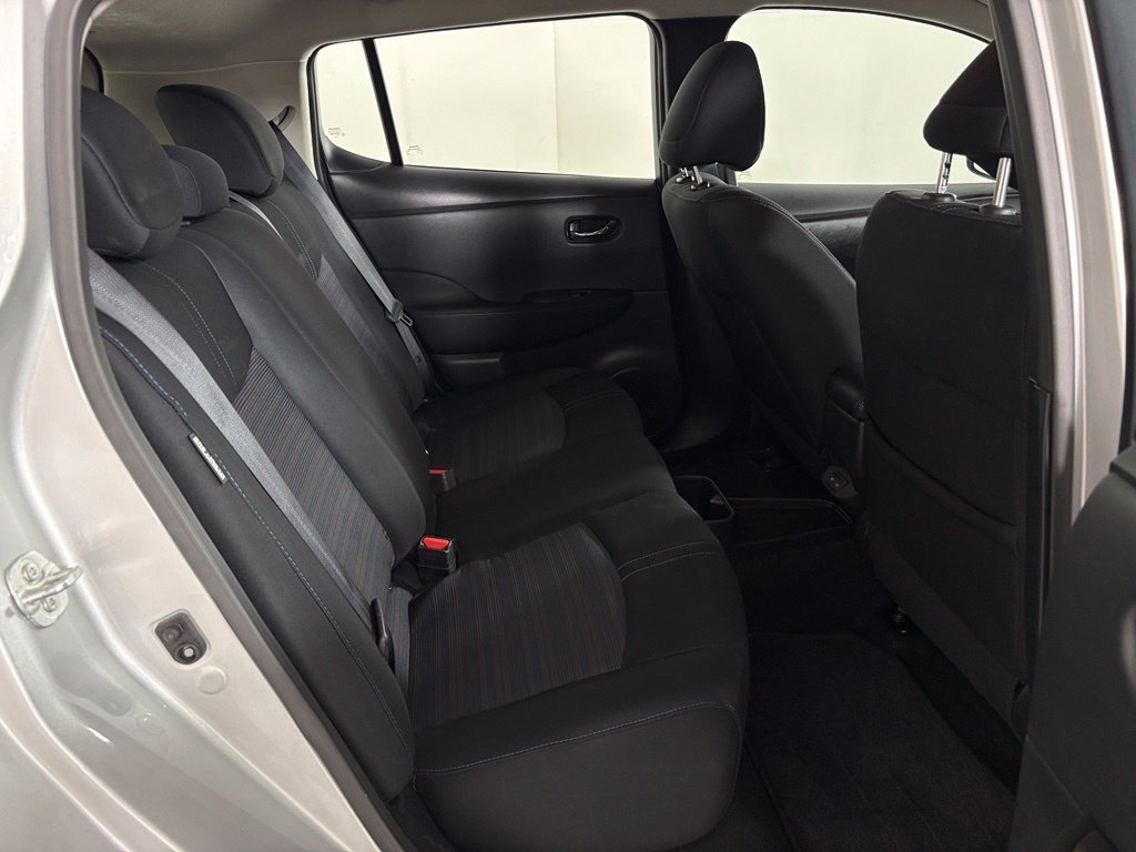 Used 2025 Nissan Leaf S FWD image 38