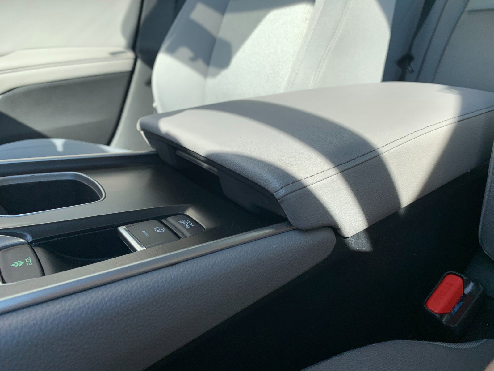 Used 2018 Honda Accord LX image 17