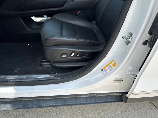 Used 2025 Cadillac XT5 Premium Luxury AWD/4WD image 20