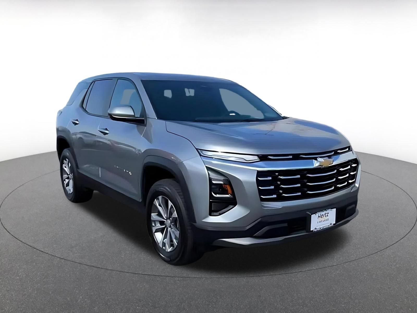 Used 2025 Chevrolet Equinox LT FWD image 3