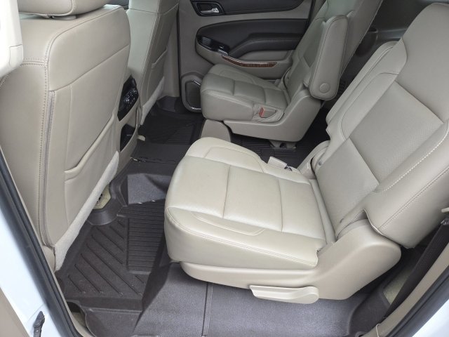 Used 2019 Chevrolet Suburban Premier image 15