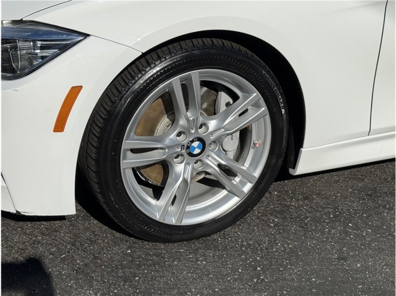 Used 2016 BMW 328i Sedan image 11