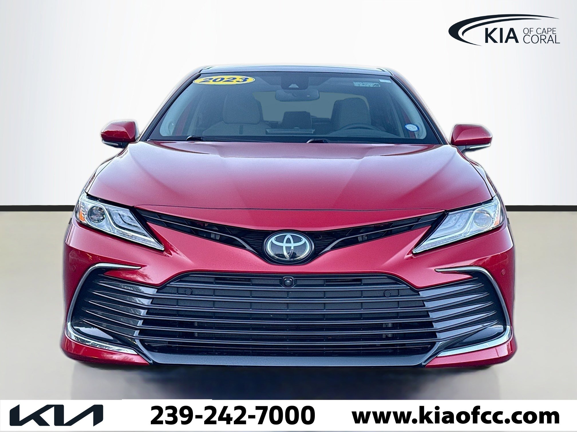 Used 2023 Toyota Camry XLE w/ Navigation Package FWD image 7