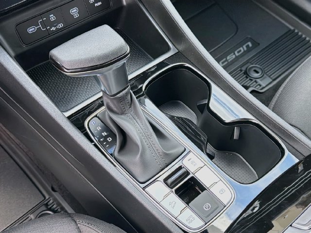 New 2026 Hyundai Tucson SEL Plus FWD image 16