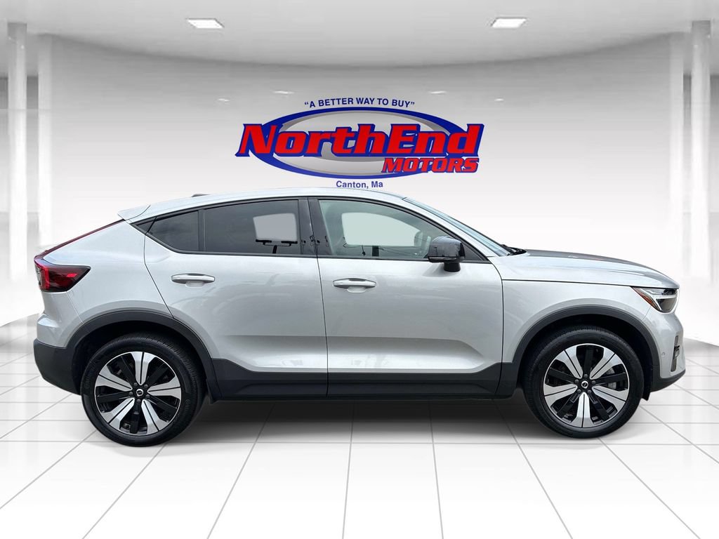 Used 2023 Volvo C40 P8 Recharge Plus w/ Climate Package AWD/4WD image 8