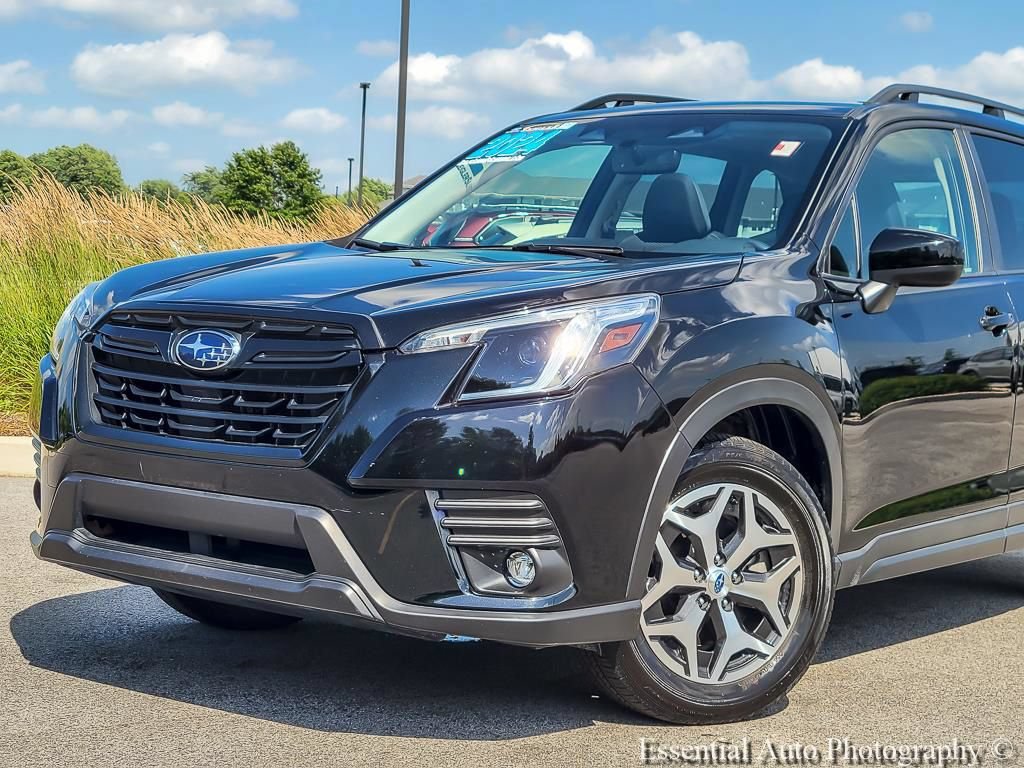 Used 2024 Subaru Forester Premium AWD/4WD image 2