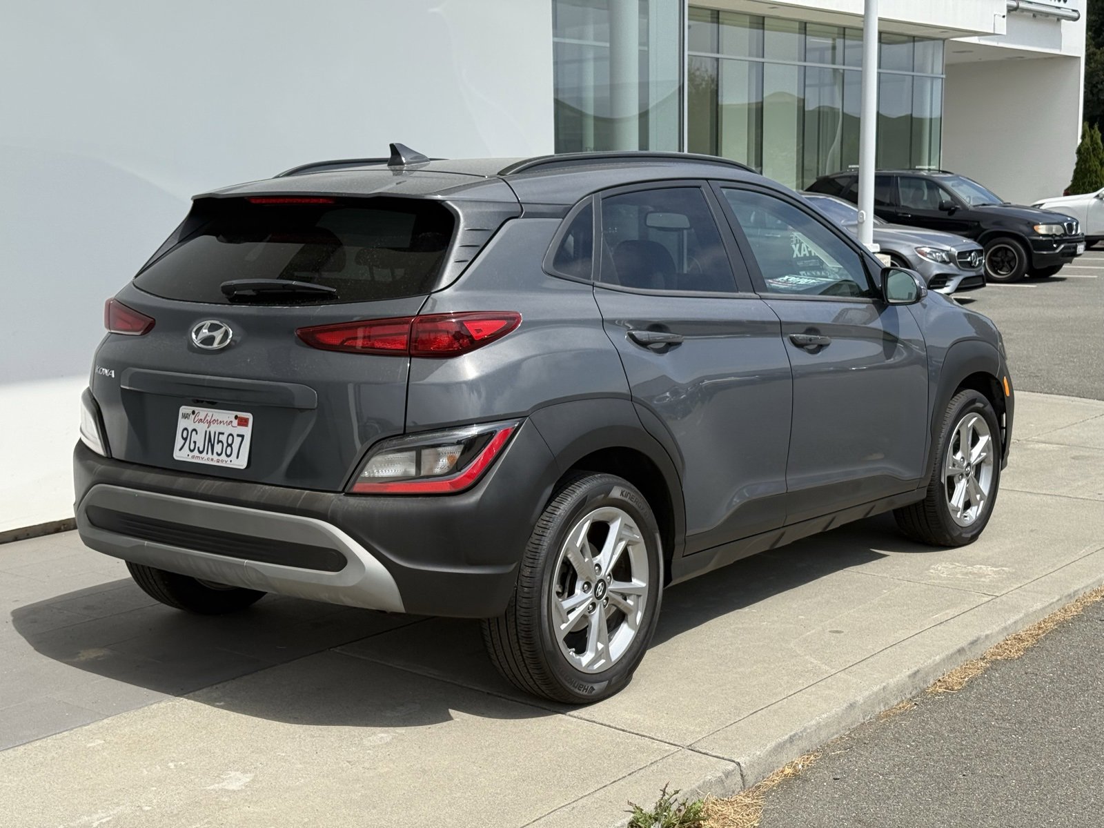 Used 2023 Hyundai Kona SEL image 4