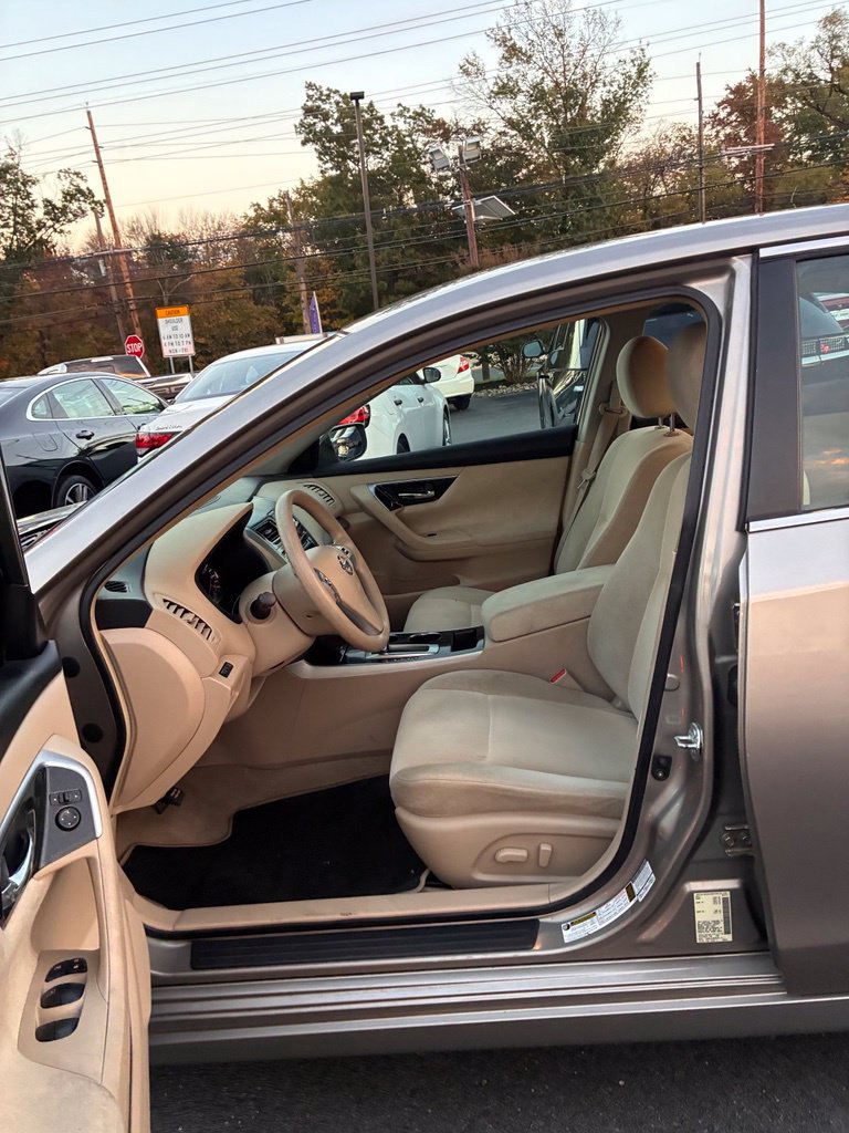 Used 2013 Nissan Altima 2.5 S FWD image 26