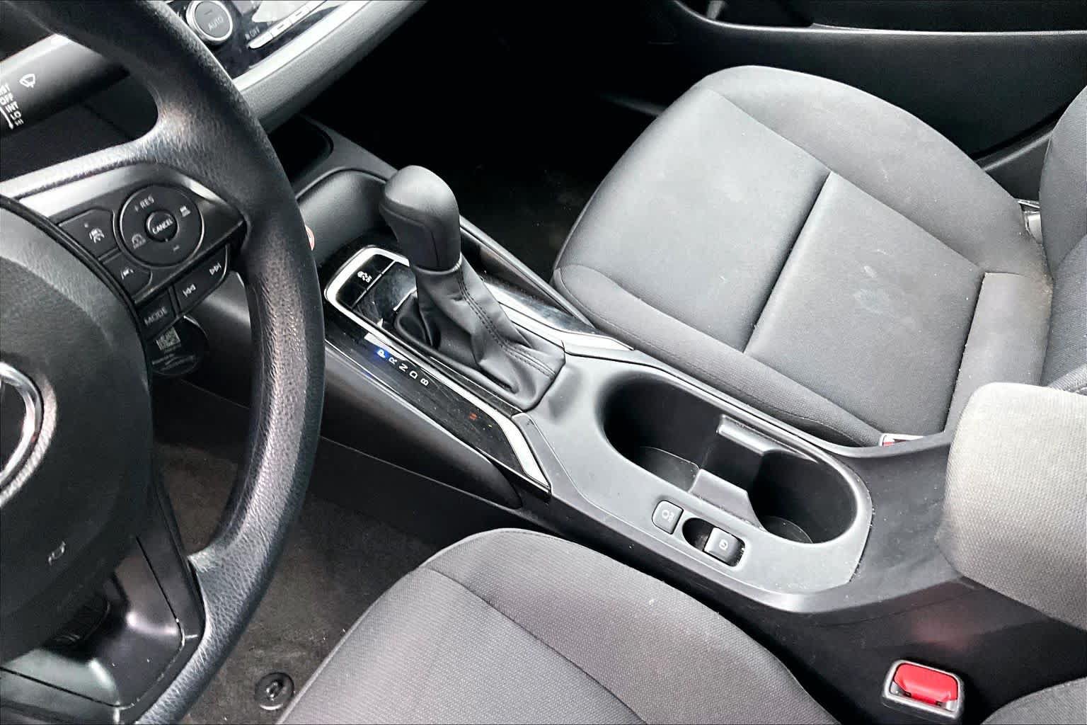 Certified 2025 Toyota Corolla LE FWD image 17