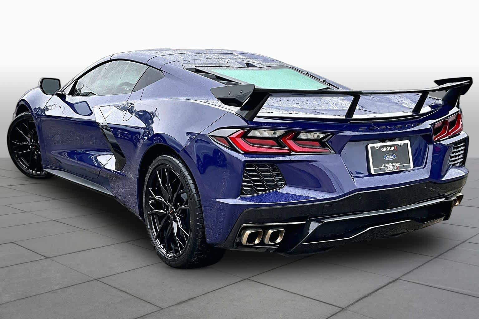 Used 2025 Chevrolet Corvette Stingray Preferred Cpe w/ Battery Protection Package RWD image 12