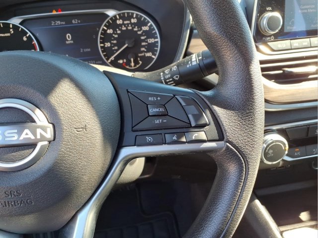 Used 2024 Nissan Altima 2.5 SV FWD image 17