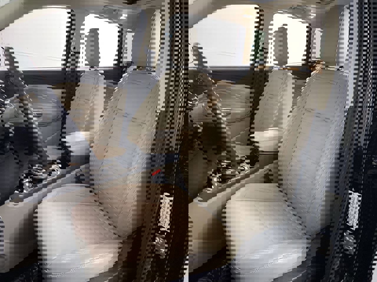 Used 2019 Ford Escape Titanium image 12