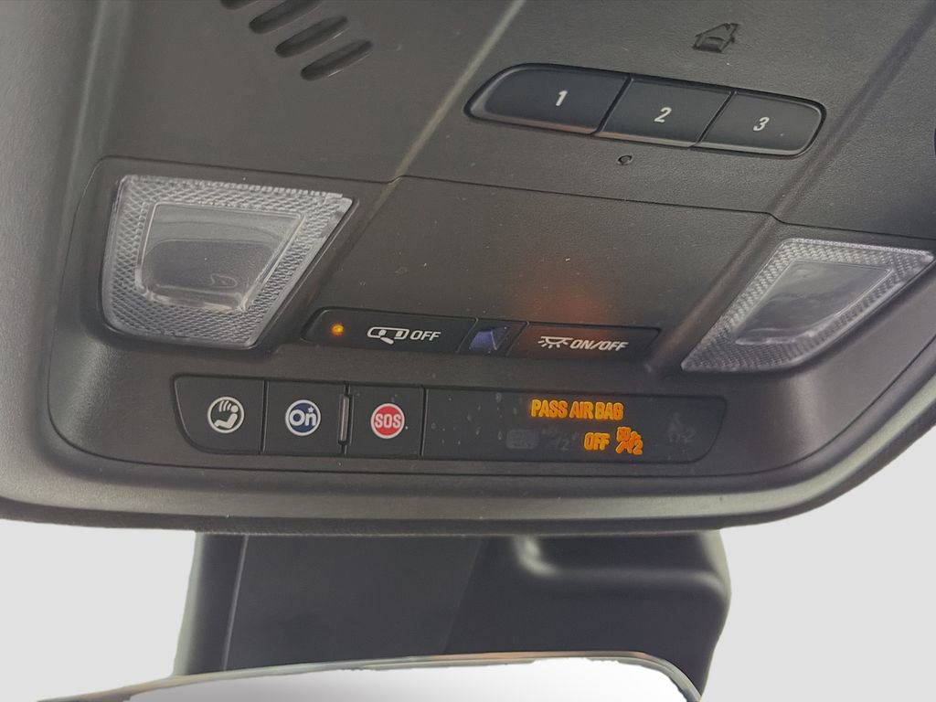 Used 2021 Cadillac XT4 Premium Luxury FWD image 33