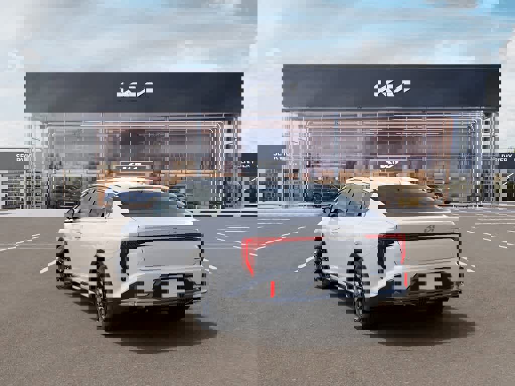 New 2026 Kia K4 GT-Line Turbo FWD image 4