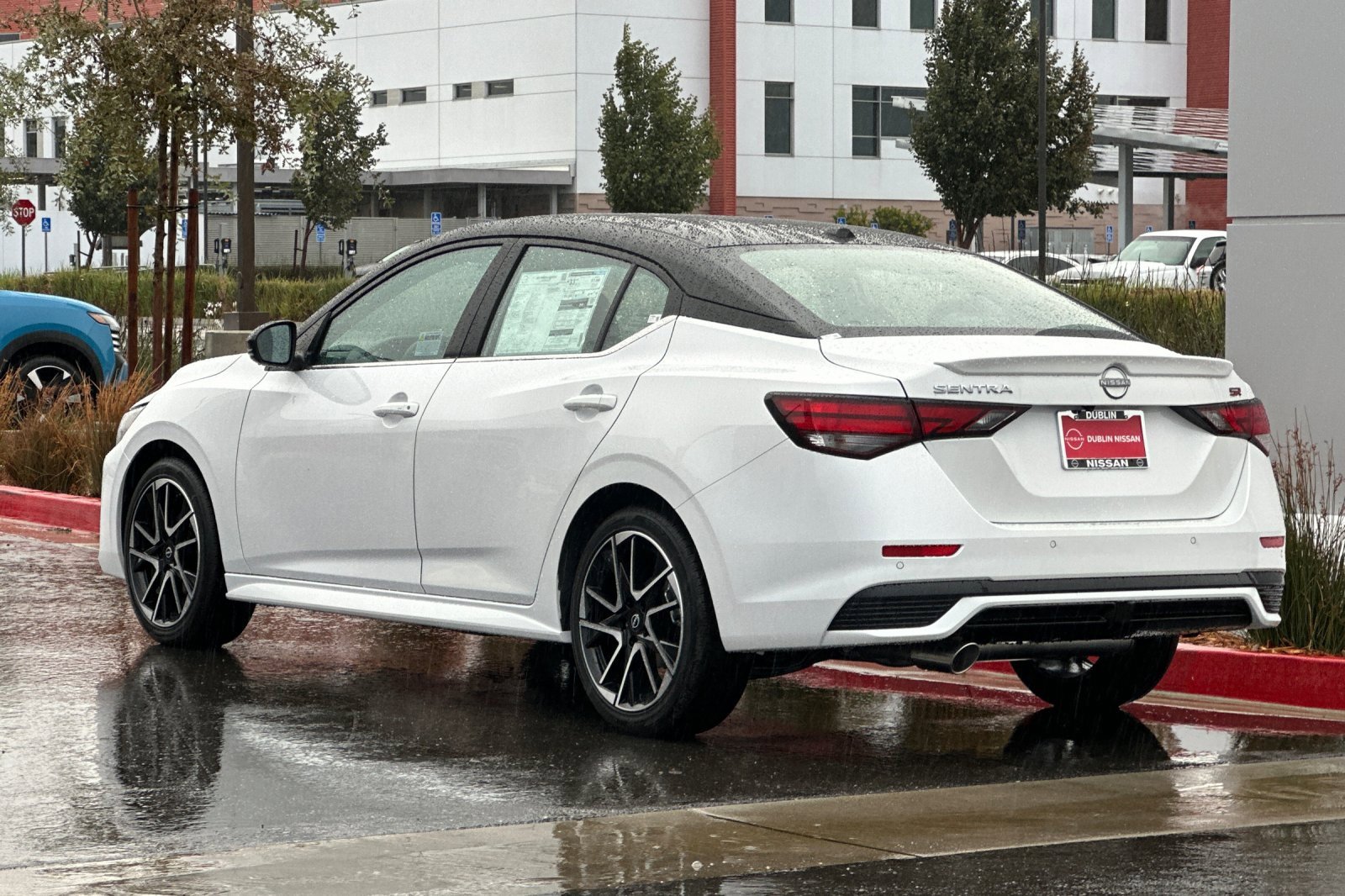 New 2025 Nissan Sentra SR image 6
