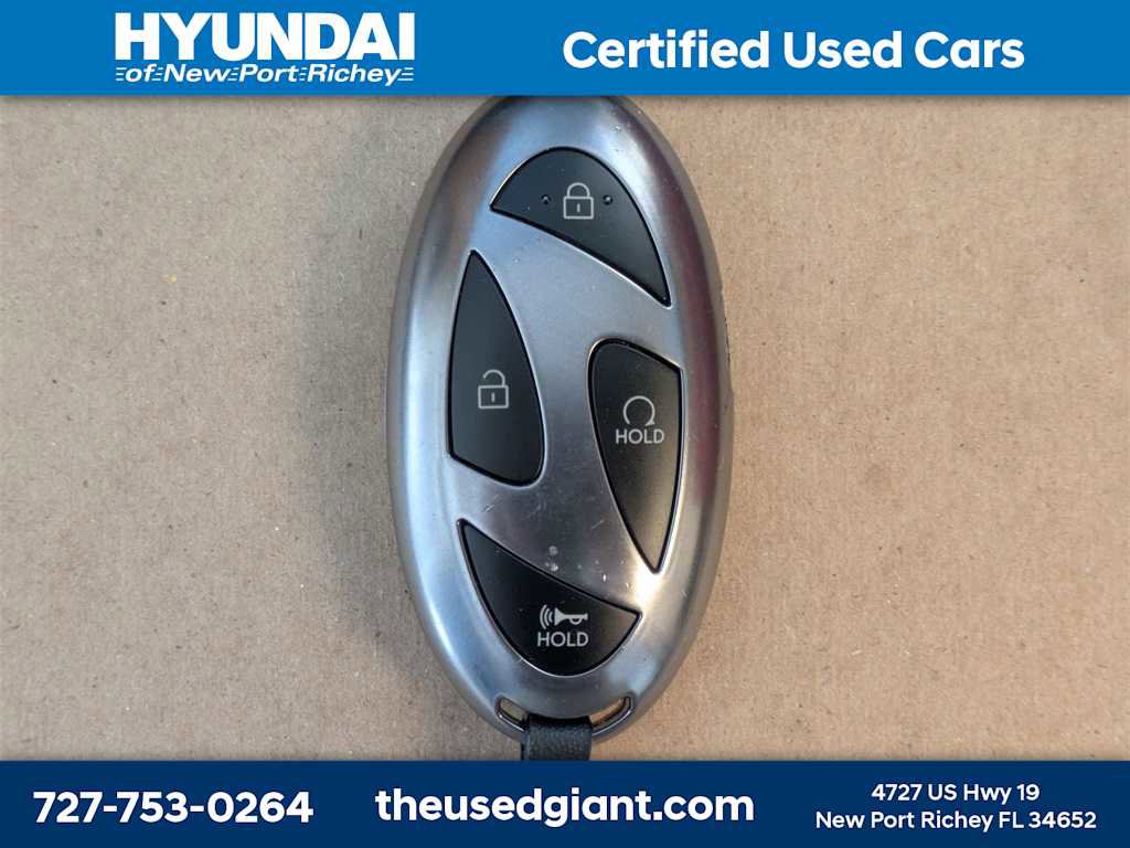 Certified 2025 Hyundai Elantra SEL image 35