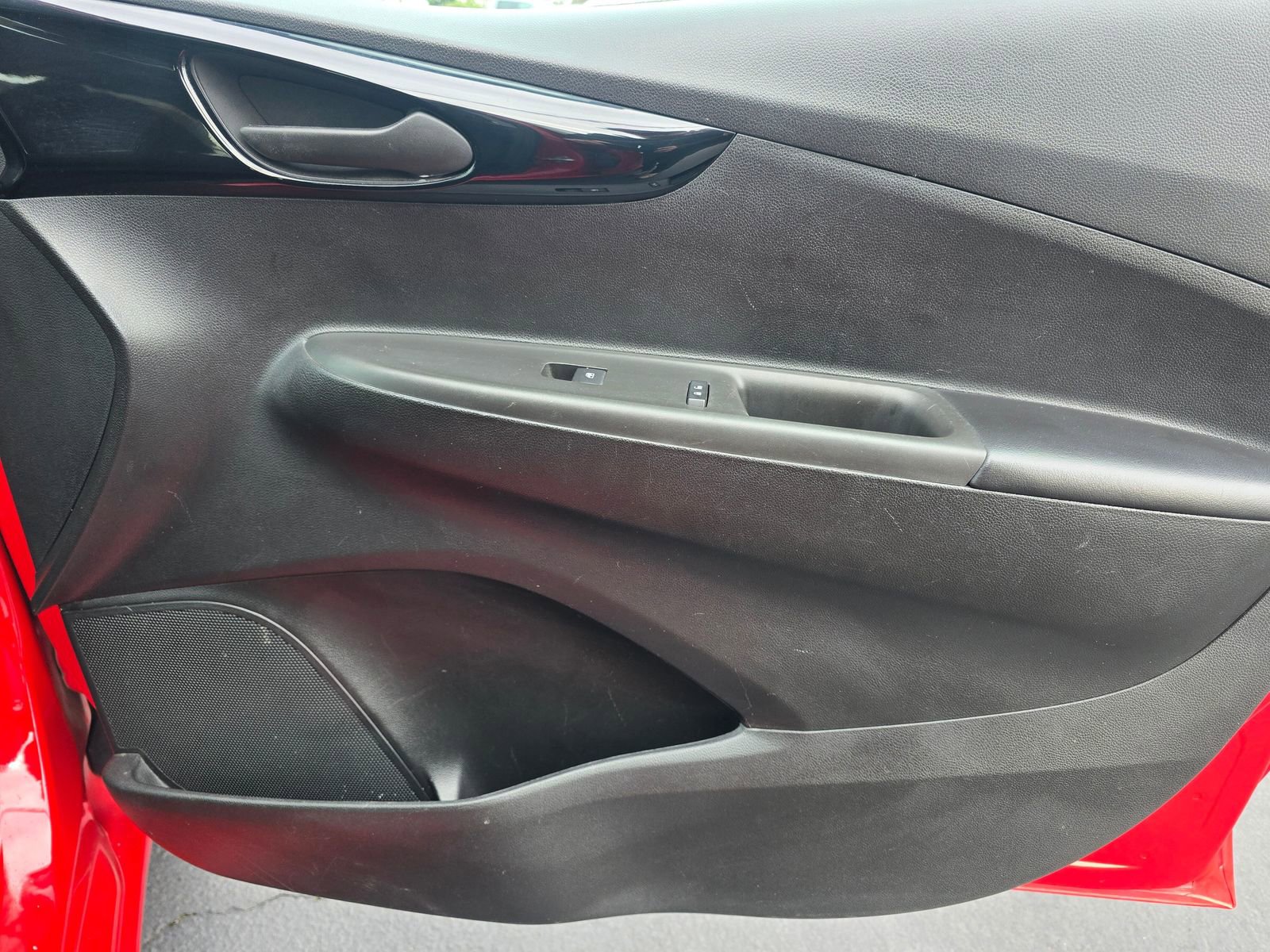 Used 2021 Chevrolet Spark LT image 32