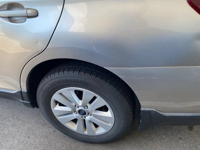 Used 2017 Subaru Outback 2.5i Premium AWD/4WD image 12
