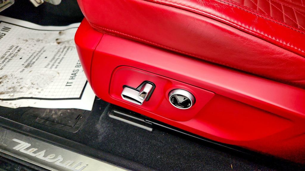 Used 2022 Maserati Levante Trofeo image 12