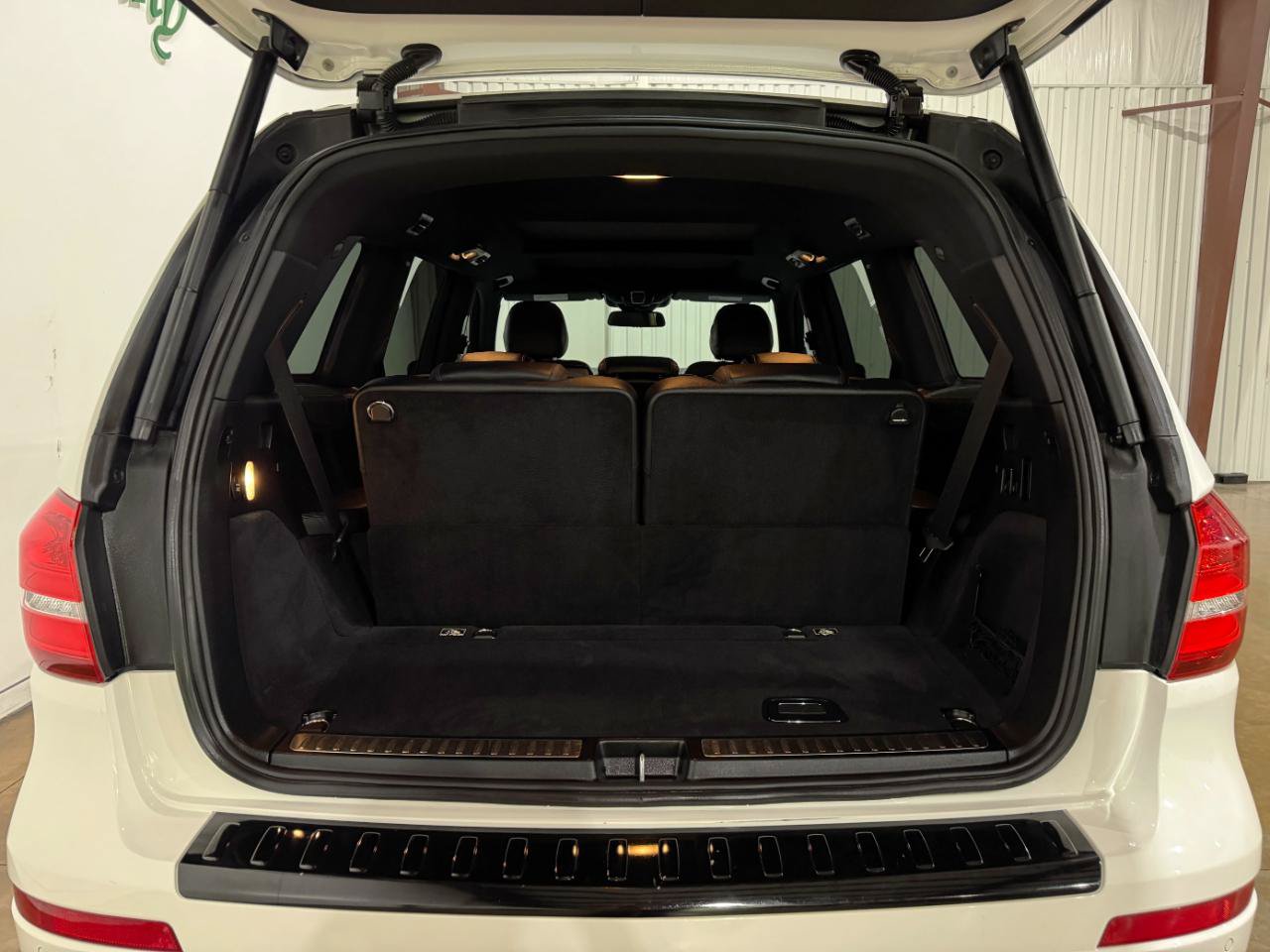 Used 2018 Mercedes-Benz GLS 450 4MATIC image 58