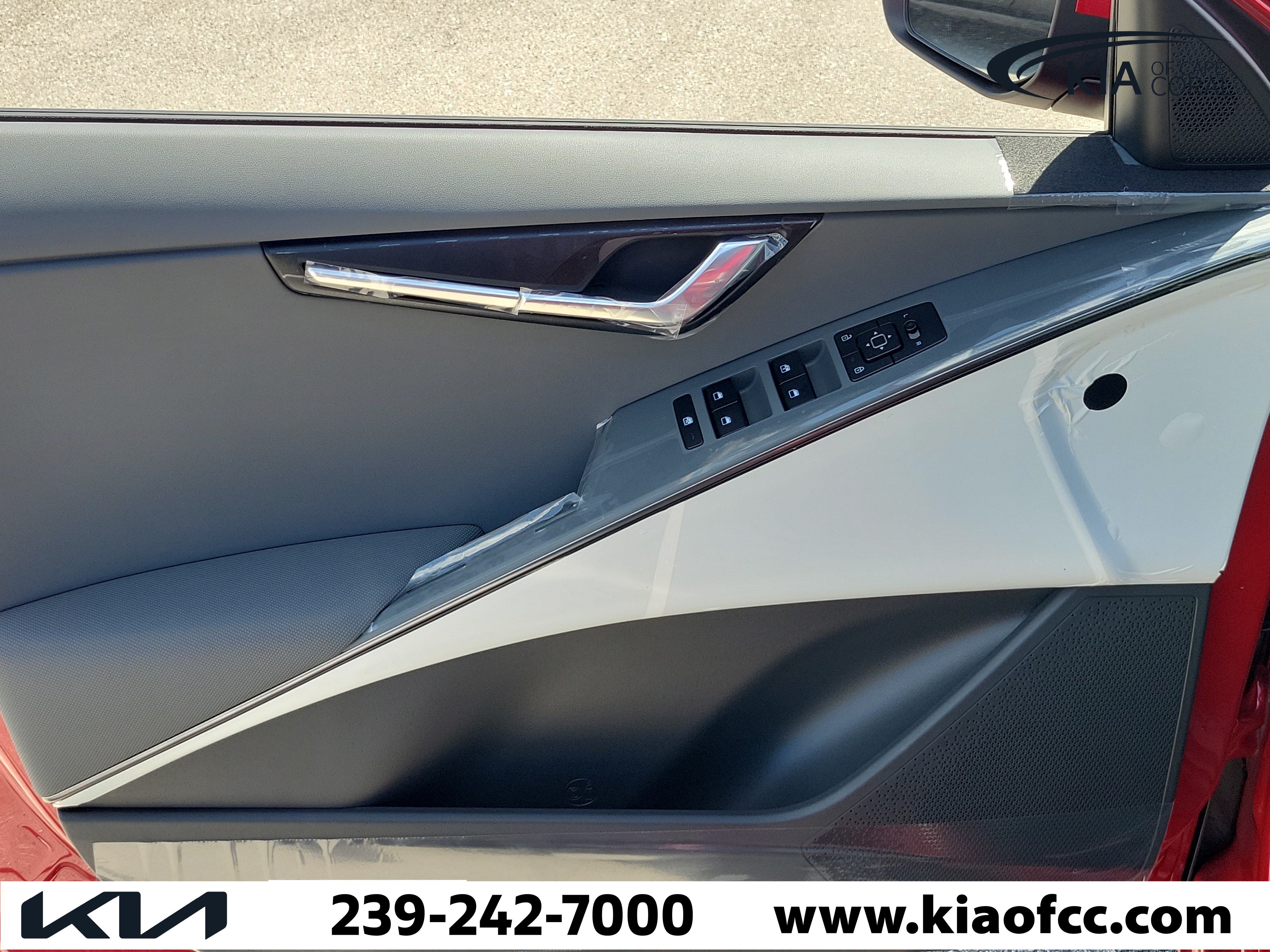 New 2026 Kia Niro EX FWD image 23