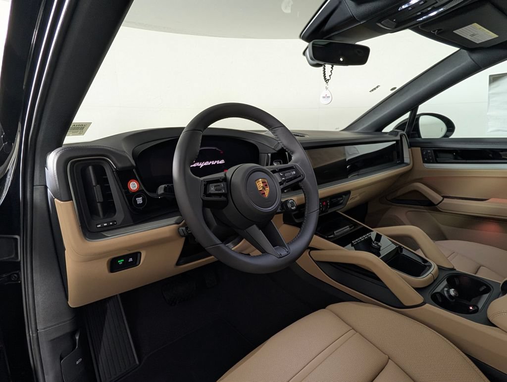 New 2026 Porsche Cayenne Coupe AWD/4WD image 4