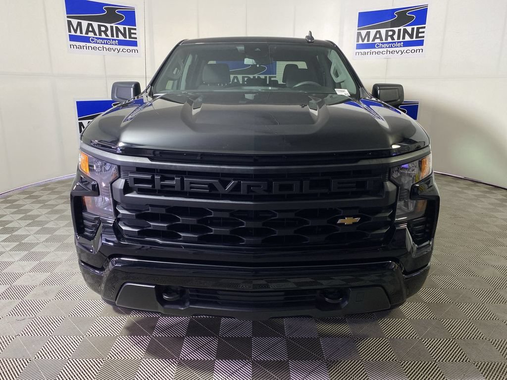Used 2023 Chevrolet Silverado 1500 Custom AWD/4WD image 12
