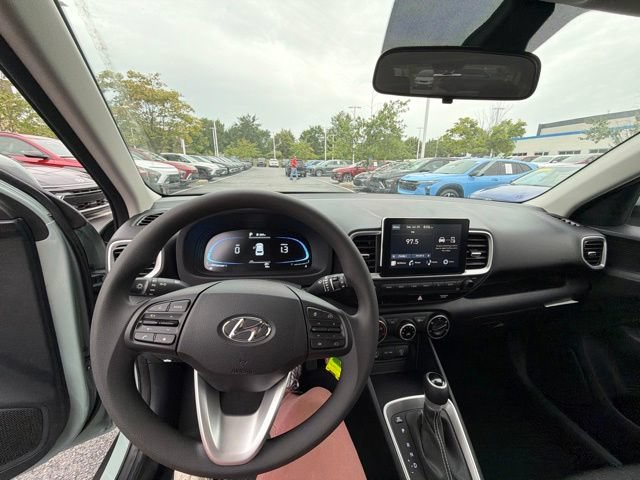 New 2026 Hyundai Venue SE FWD image 25