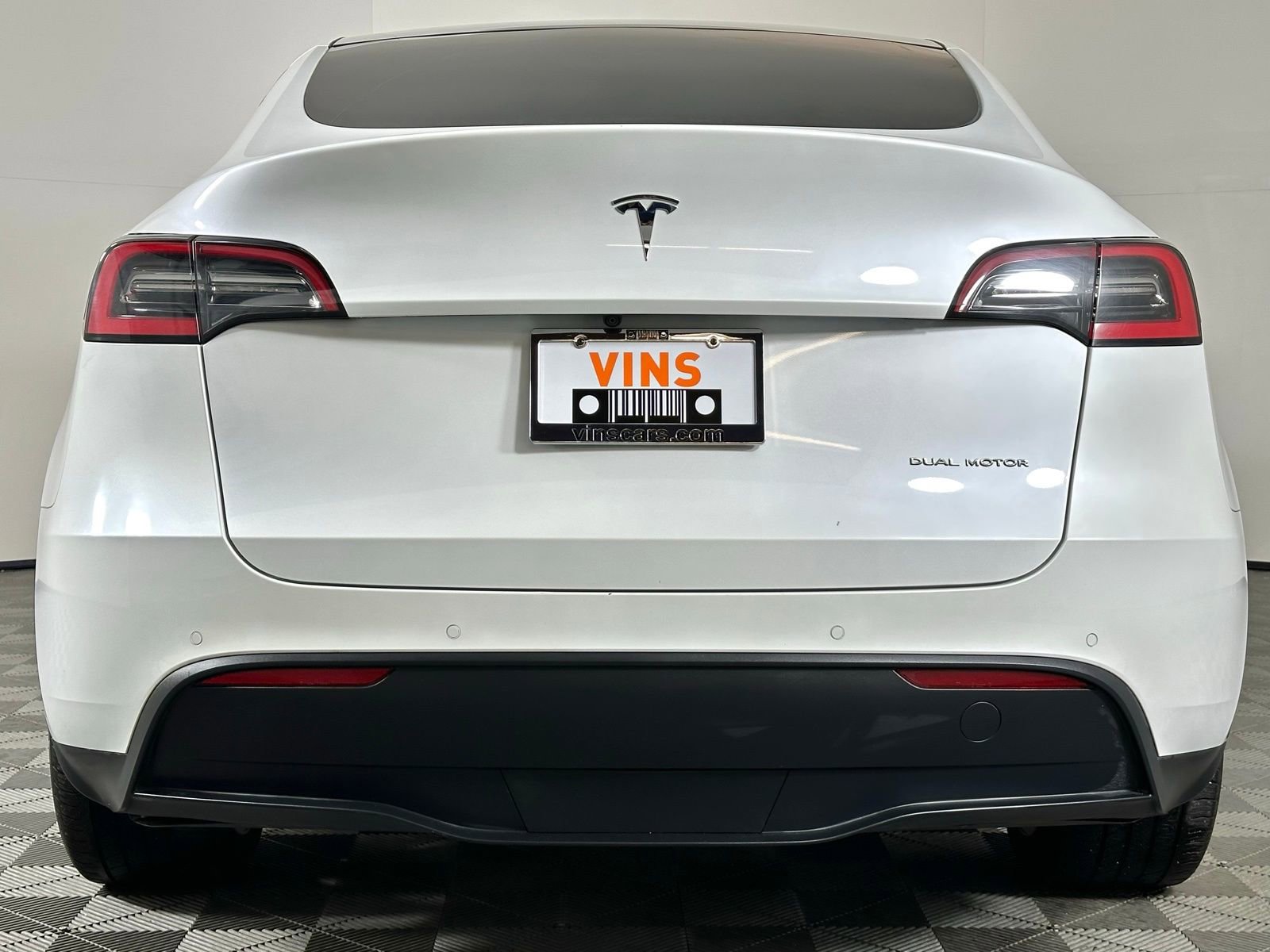 Used 2022 Tesla Model Y Long Range image 26