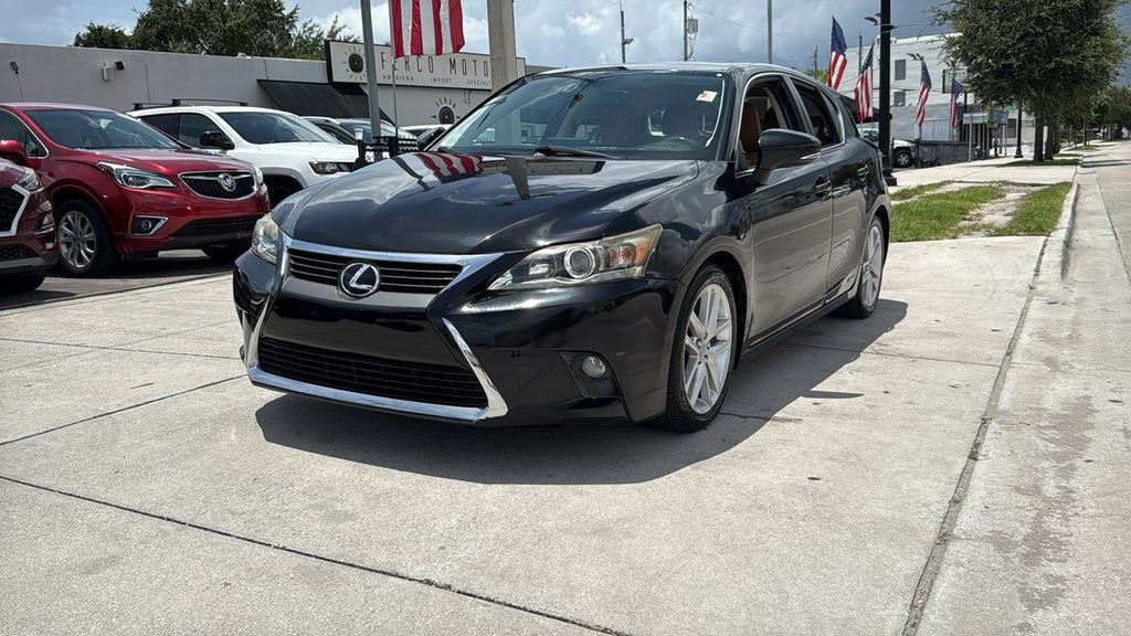 Used 2016 Lexus CT 200h w/ Navigation Package FWD image 10