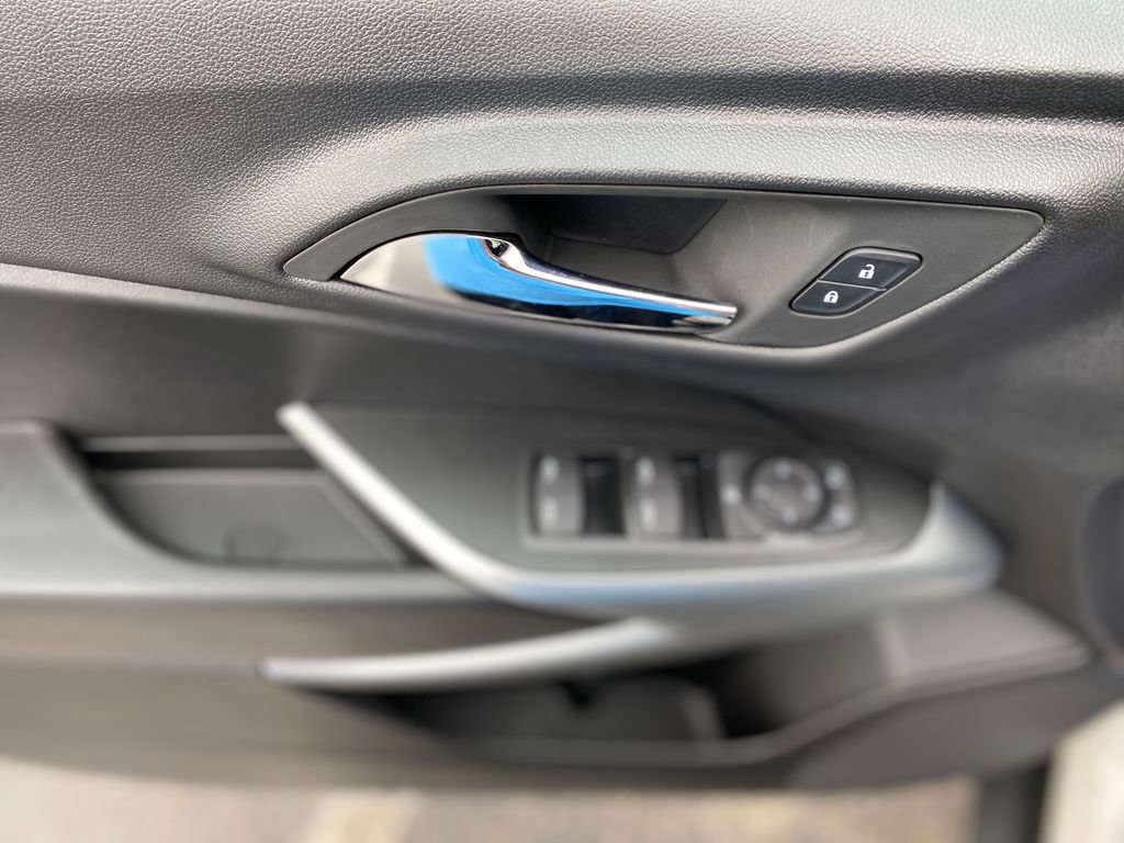 New 2026 Chevrolet Trax RS FWD image 20