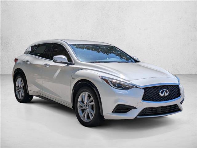 Used 2018 INFINITI QX30 video 3