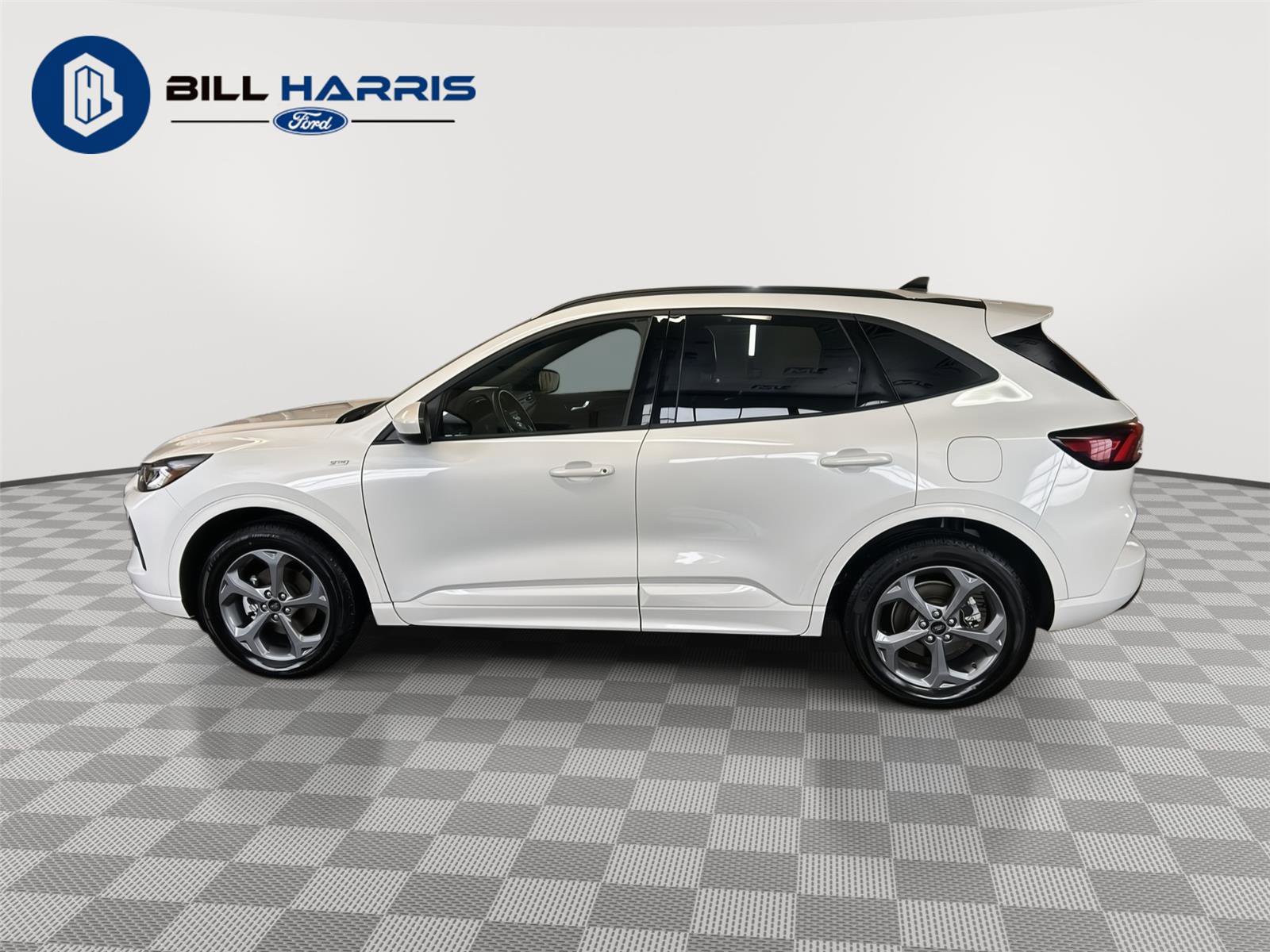 Used 2023 Ford Escape ST-Line Select image 8