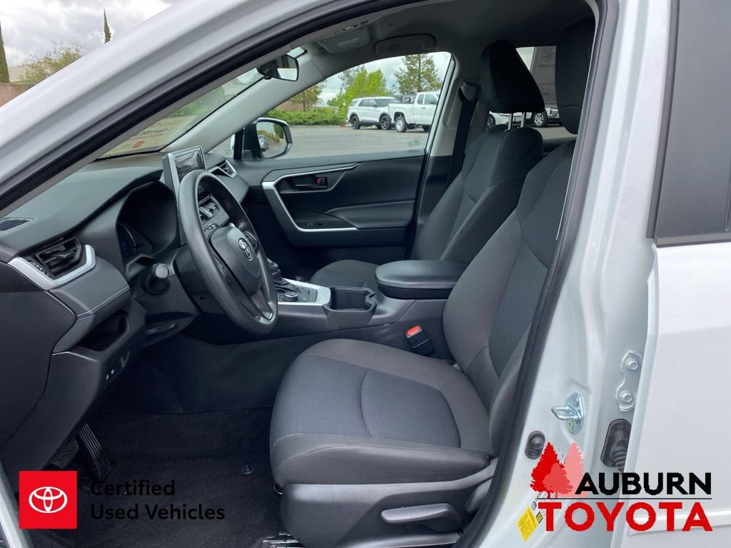 Certified 2024 Toyota RAV4 LE AWD/4WD image 26