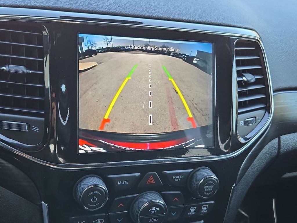 Used 2022 Jeep Grand Cherokee Laredo X image 34