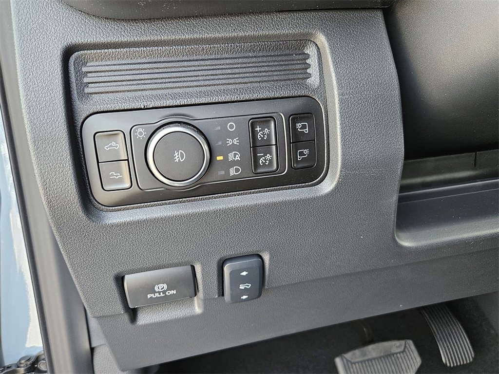 New 2026 Ford F350 Platinum image 17